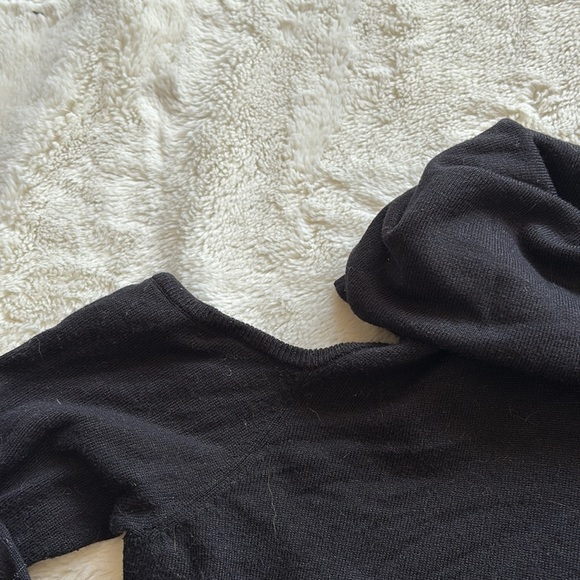 BUFFALO David Bitton Long Sleeve Shoulder Cut out Black Turtleneck Top - Picture 2 of 7